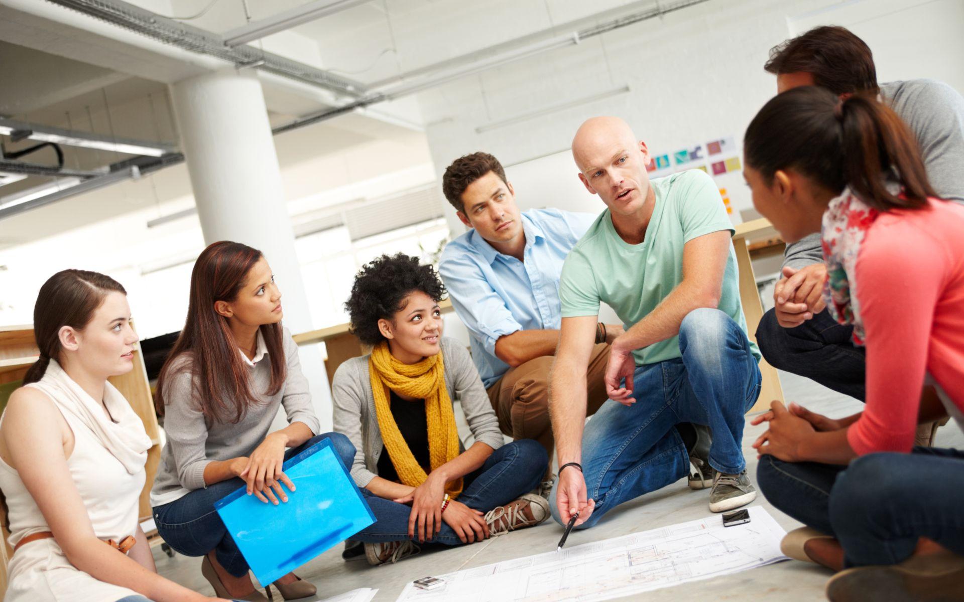English for Effective Socialising